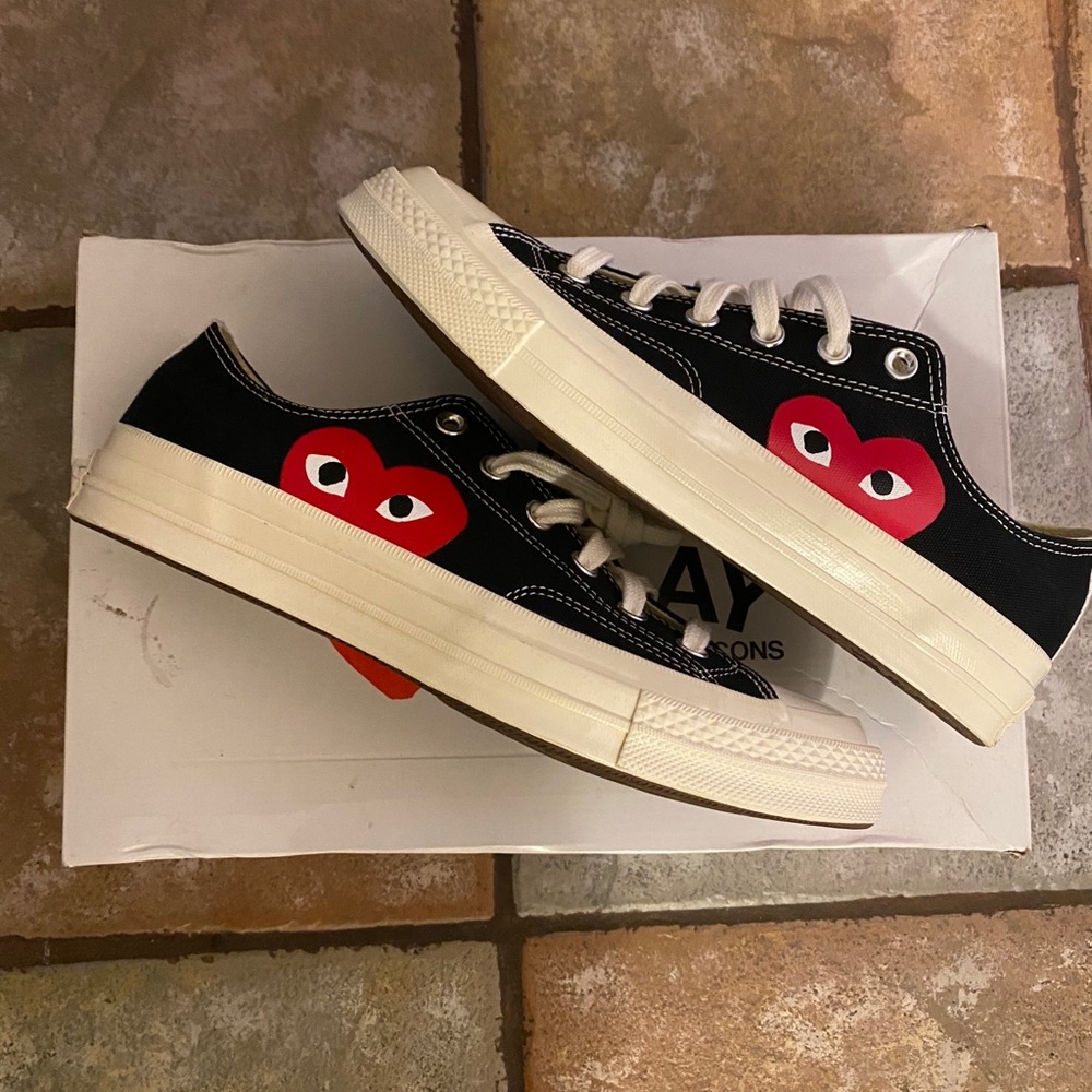 SOLD!!!!! Converse x Comme des Garçon PLAY